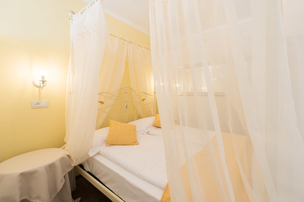 Locanda Fassa Brenzone sul Garda Pokoj fotografie
